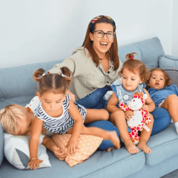 krakenimages teacher with children couch